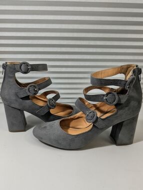UNIONBAY Gray Suede Triple Strap Block Heels Laila-U 7.5
